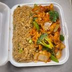 Best L10. Hunan Chicken (Lunch) in Montgomery, IL